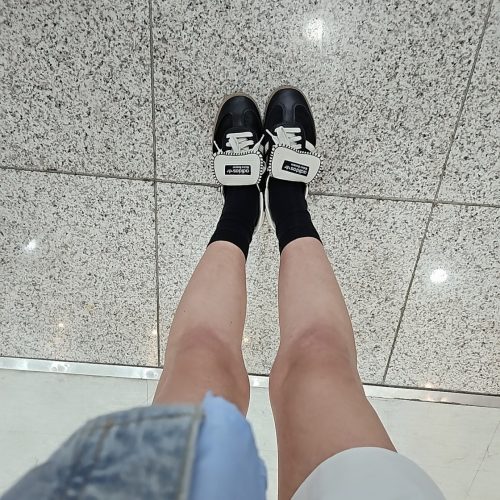 아디다스 x 웨일스 보너 포니 토널 삼바 코어 블랙 크림 화이트 IE0580 photo review