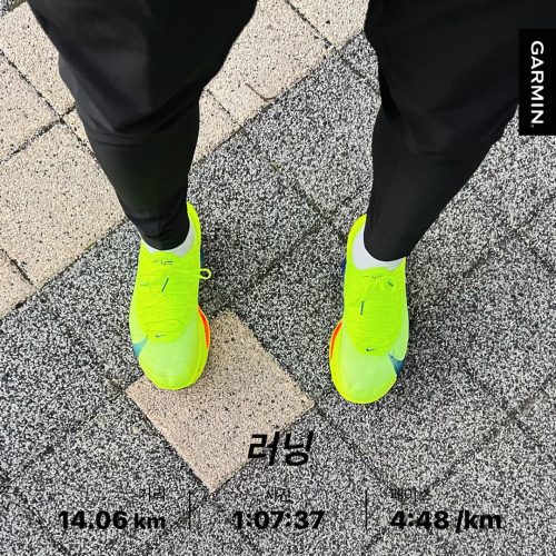 【인기】나이키 에어 줌 알파플라이 넥스트% 3 볼트 FD8311-700 photo review